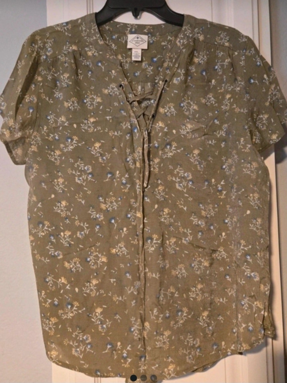 Kahki Green Floral Lace-Up Short Sleeve Top